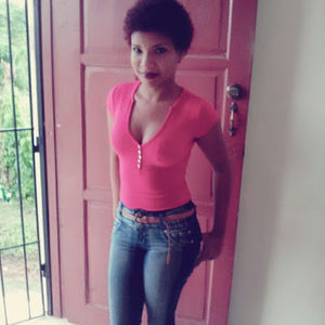 Meet your Posher, Gabriela